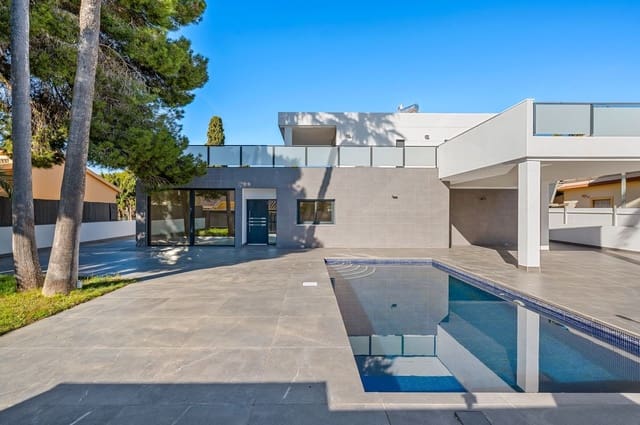 4 soverom Villa til salgs i Campoamor, Orihuela med svømmebasseng garasje - € 985 000 (Ref: 9462069)