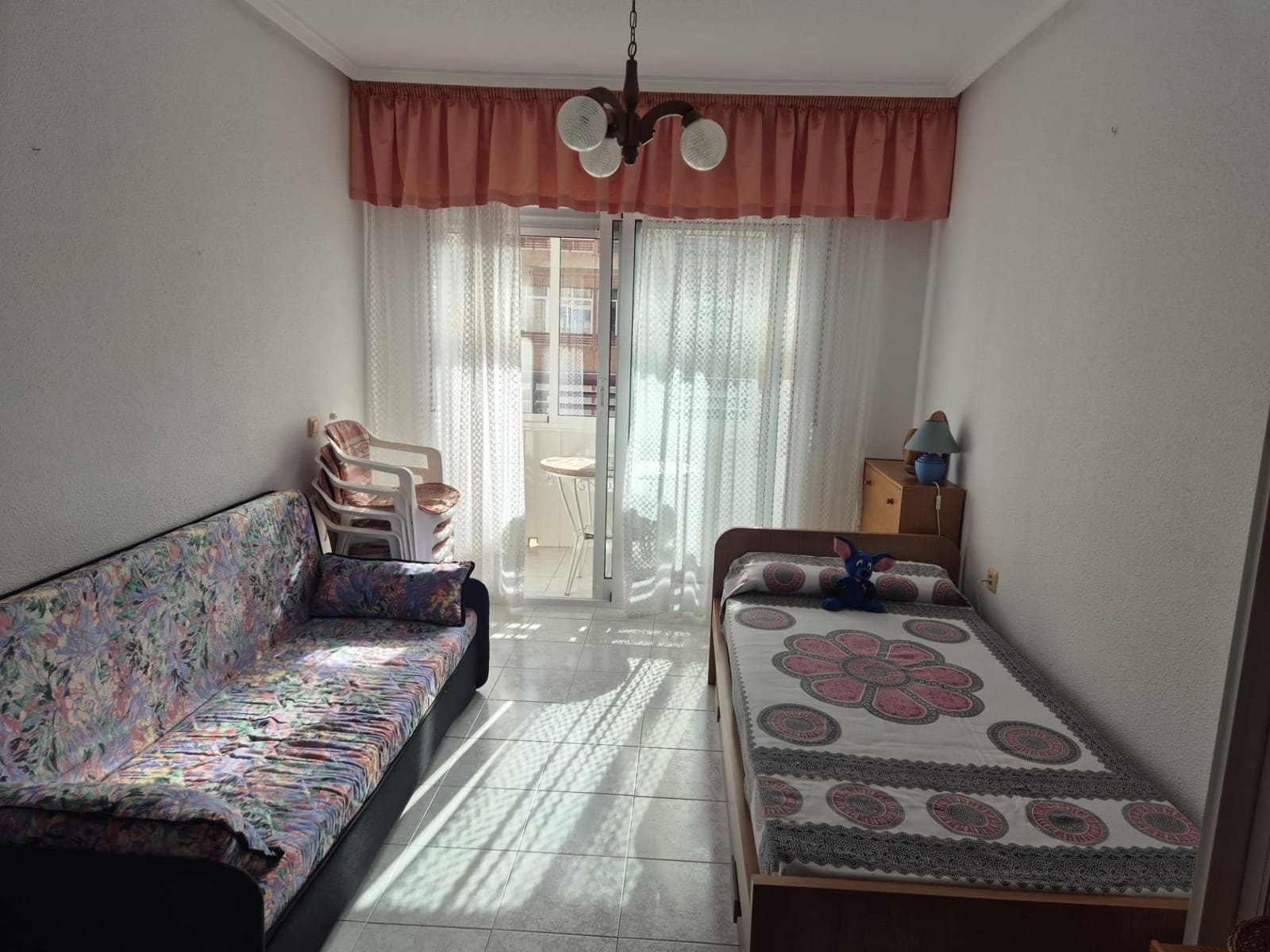 1 bedroom Flat for rent in Torrevieja with pool - € 700 (Ref: 9543594)