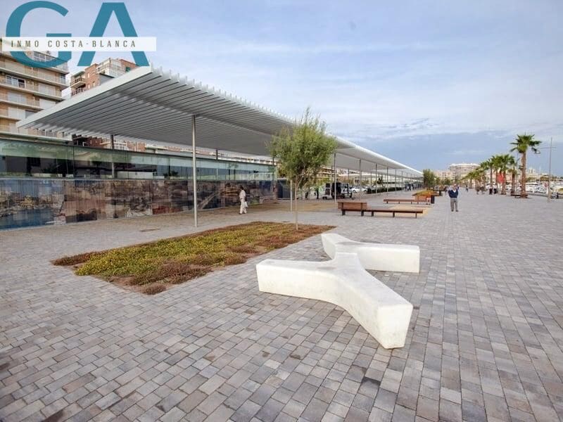 3 sypialnia Apartament na sprzedaż w Santa Pola z basenem garażem - 375 000 € (Ref: 10009109)