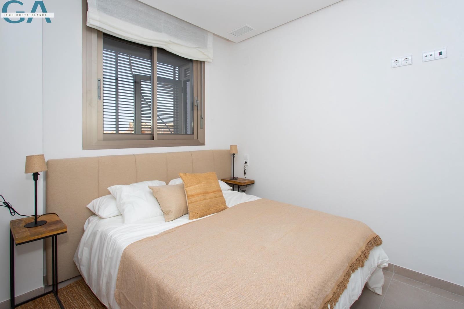 3 sypialnia Apartament na sprzedaż w Santa Pola z basenem garażem - 375 000 € (Ref: 10009109)