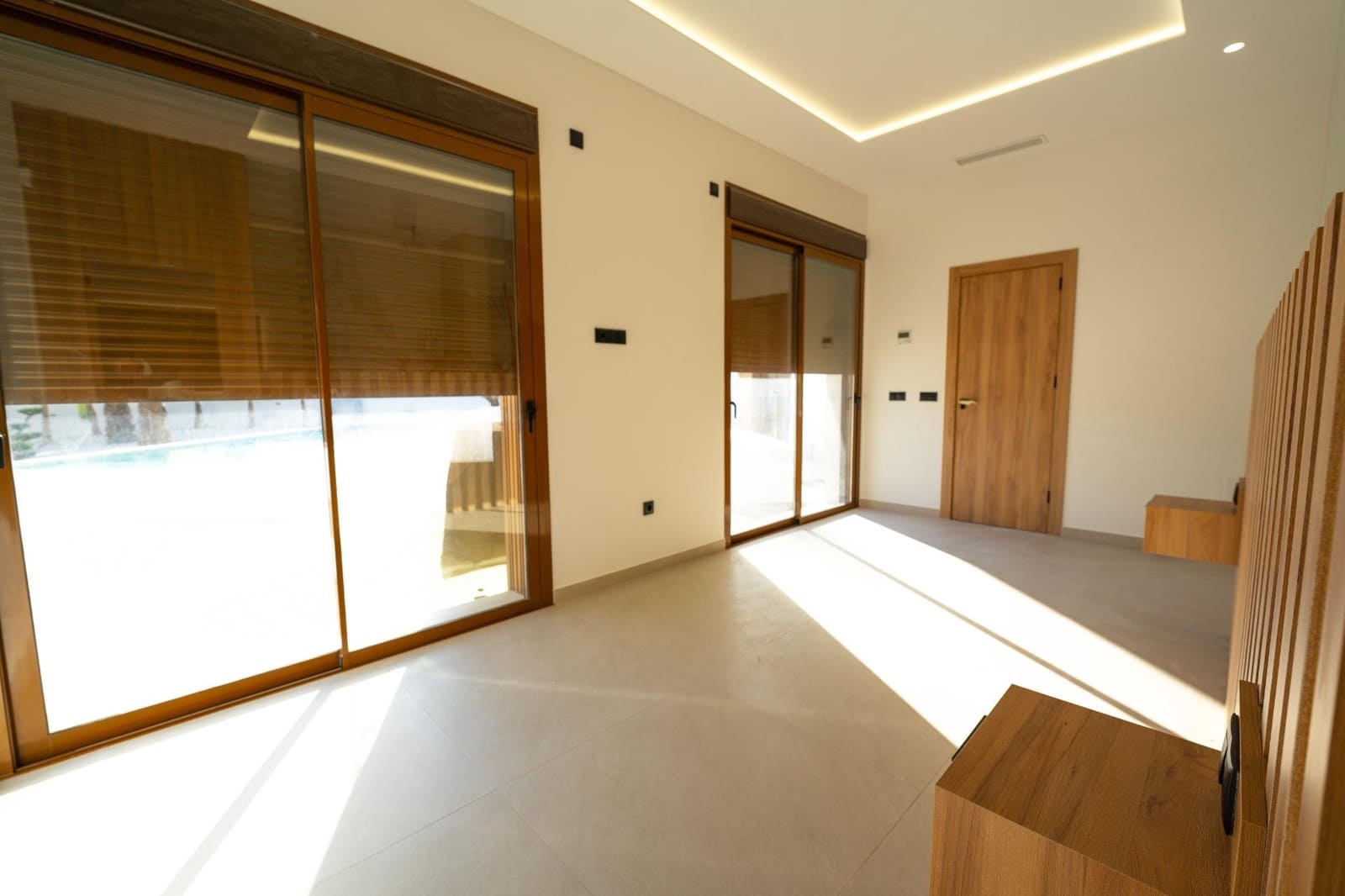 4 bedroom Villa for sale in La Marquesa with pool garage - € 1,590,000 (Ref: 10009112)