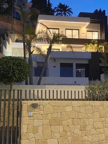 3 bedroom Penthouse for sale in Poniente, Benidorm with pool garage - € 1,650,000 (Ref: 6325860)