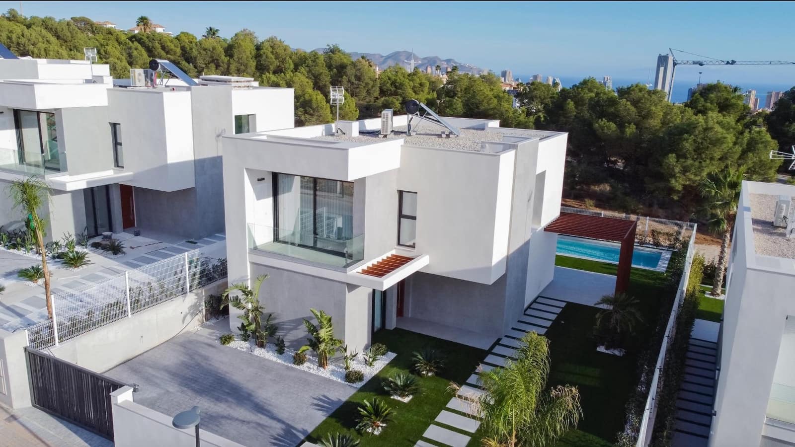 3 bedroom Villa for sale in Finestrat with pool - € 870,000 (Ref: 6384025)