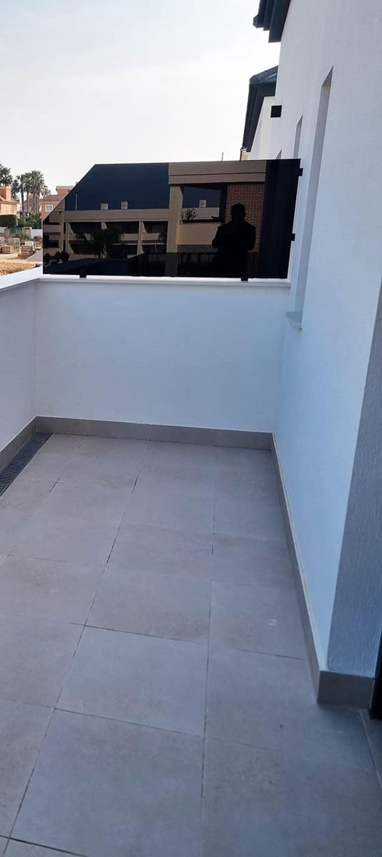 3 bedroom Villa for sale in Gran Alacant with pool - € 410,000 (Ref: 6462867)