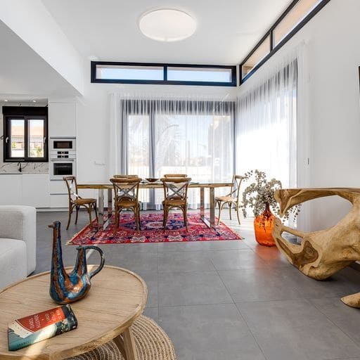 4 bedroom Villa for sale in Torrevieja with pool - € 940,000 (Ref: 6651280)