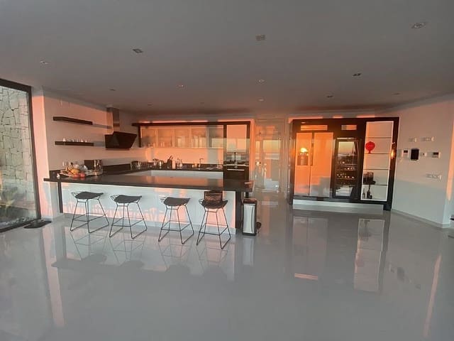 6 sovrum Villa till salu i Benissa med pool garage - 2 850 000 € (Ref: 6939422)