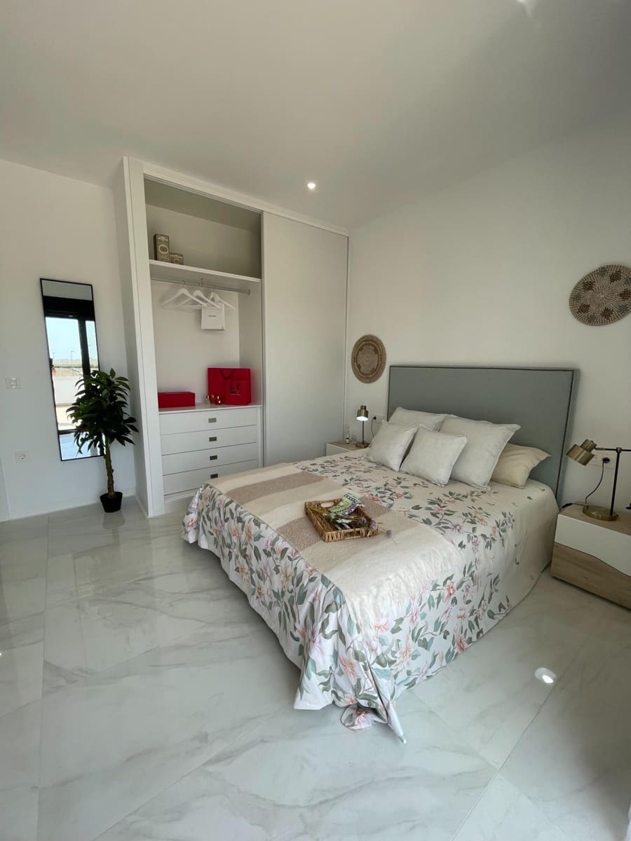 3 bedroom Villa for sale in Vistabella with pool - € 389,000 (Ref: 7087631)