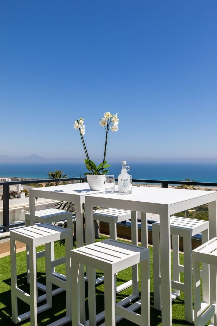 3 soverom Leilighet til salgs i Gran Alacant med svømmebasseng - € 405 000 (Ref: 7200985)