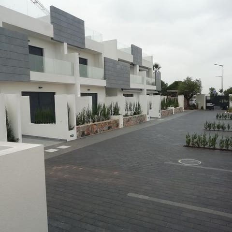 3 sovrum Bungalow till salu i Los Balcones med pool - 279 900 € (Ref: 7412014)