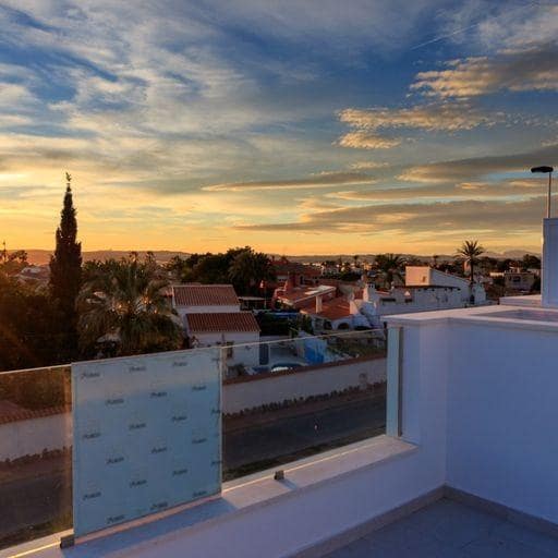 3 soverom Rekkehus til salgs i Pilar de la Horadada med svømmebasseng - € 344 900 (Ref: 7467392)