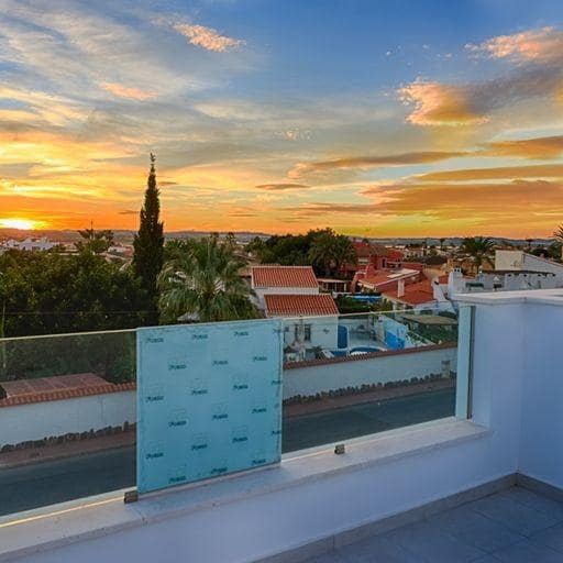 3 soverom Rekkehus til salgs i Pilar de la Horadada med svømmebasseng - € 344 900 (Ref: 7467392)