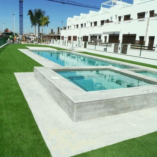 3 soverom Rekkehus til salgs i Pilar de la Horadada med svømmebasseng - € 344 900 (Ref: 7467392)