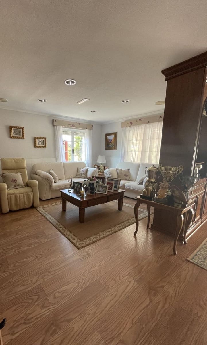 5 soverom Villa til salgs i La Marina med svømmebasseng - € 539 175 (Ref: 7476070)