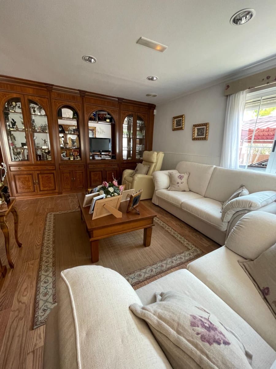 5 soverom Villa til salgs i La Marina med svømmebasseng - € 539 175 (Ref: 7476070)