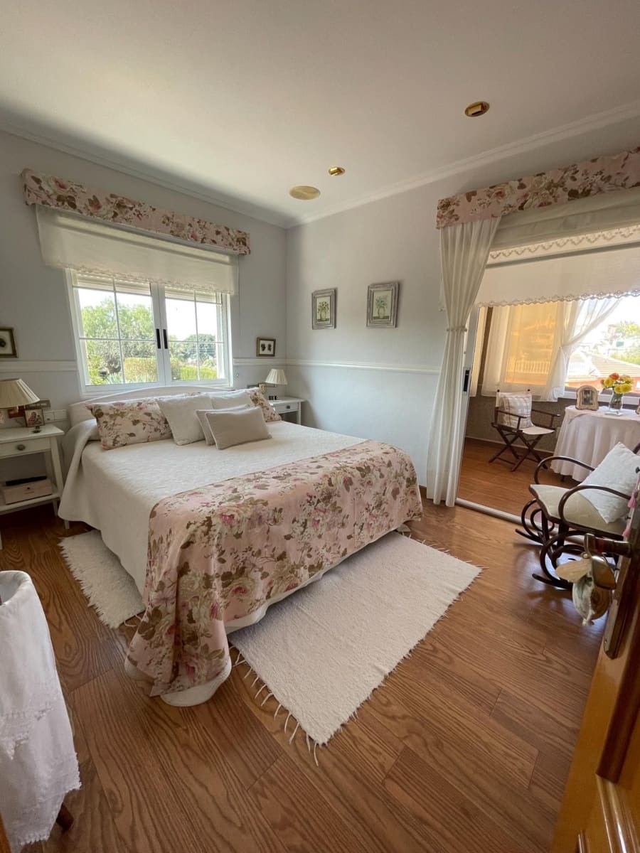 5 soverom Villa til salgs i La Marina med svømmebasseng - € 539 175 (Ref: 7476070)