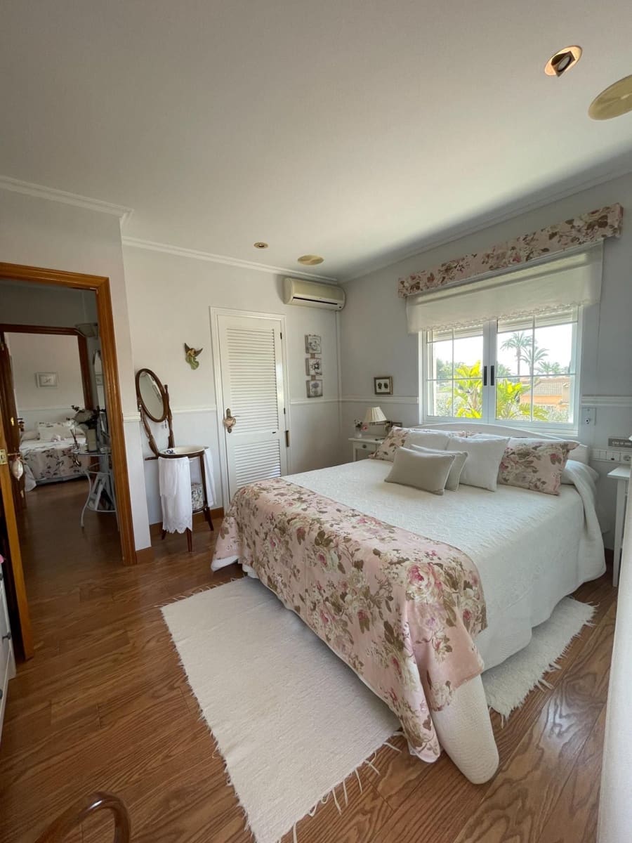 5 soverom Villa til salgs i La Marina med svømmebasseng - € 539 175 (Ref: 7476070)