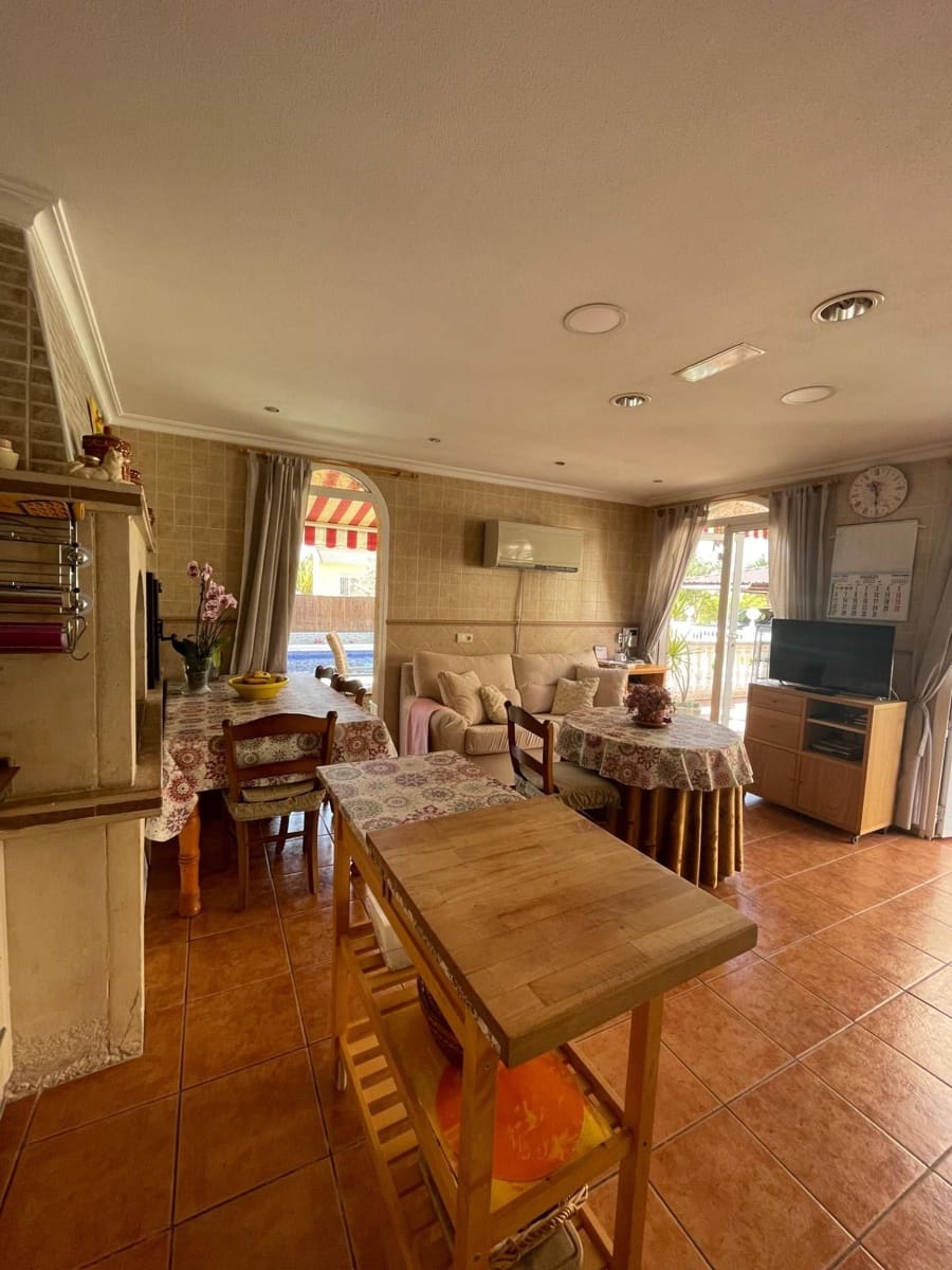 5 soverom Villa til salgs i La Marina med svømmebasseng - € 539 175 (Ref: 7476070)