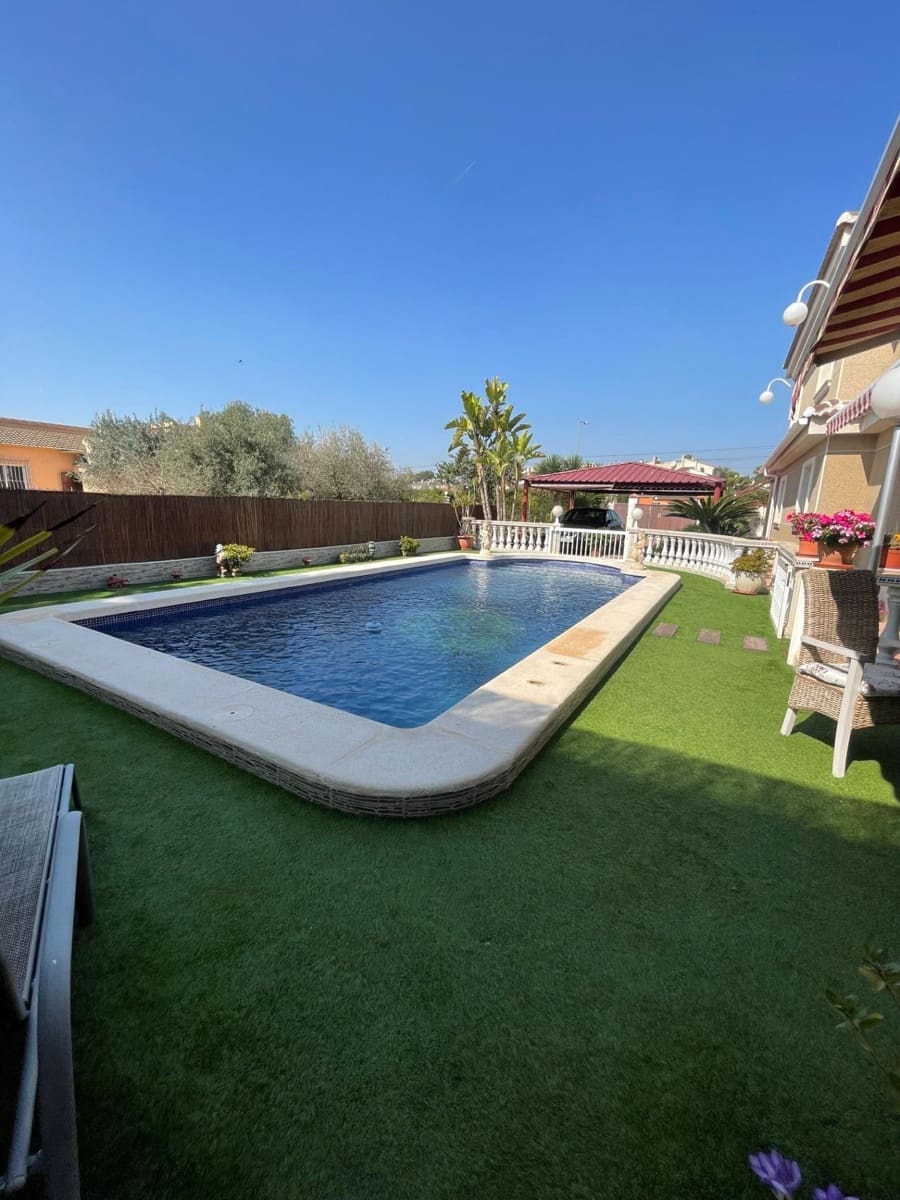 5 soverom Villa til salgs i La Marina med svømmebasseng - € 539 175 (Ref: 7476070)