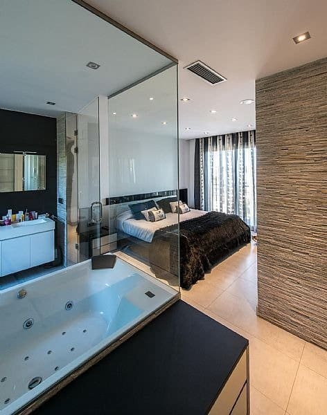 4 bedroom Villa for sale in Calpe / Calp with pool garage - € 1,890,000 (Ref: 7813861)