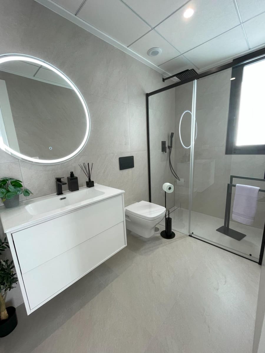 Chalet de 3 habitaciones en Rojales en venta con piscina - 549.000 € (Ref: 7986087)