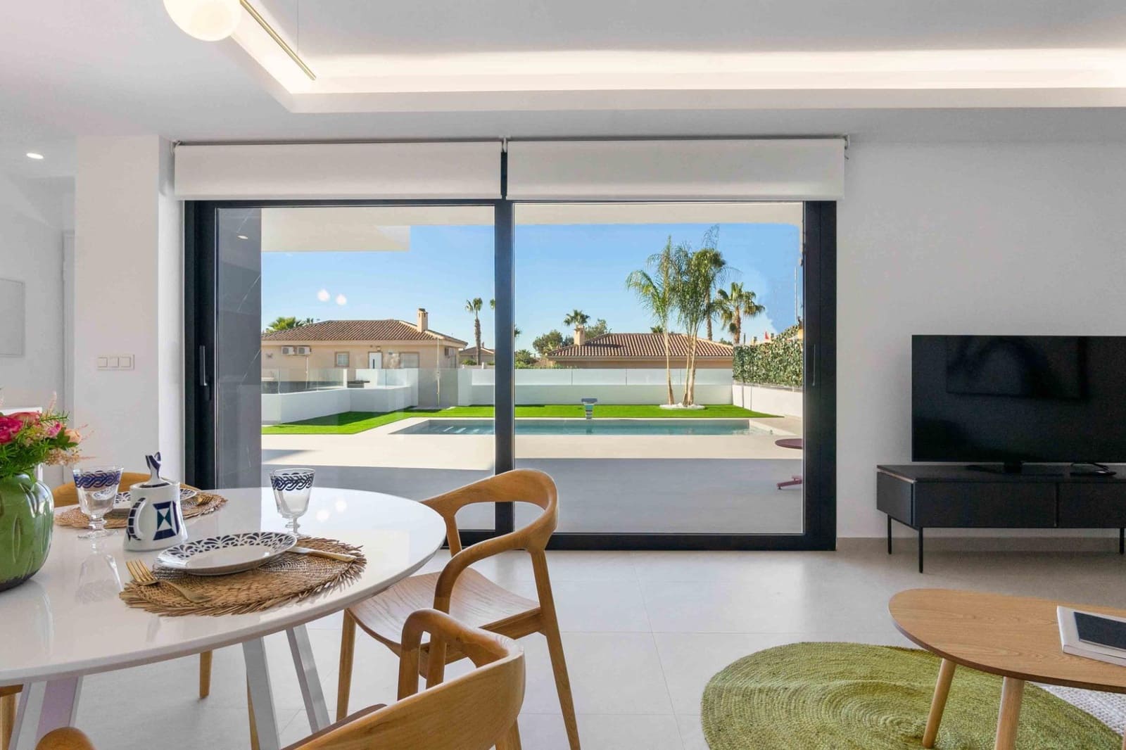 Chalet de 3 habitaciones en Rojales en venta con piscina - 549.000 € (Ref: 7986087)