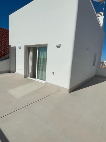 3 sovrum Villa till salu i Pilar de la Horadada med pool - 469 000 € (Ref: 8135776)