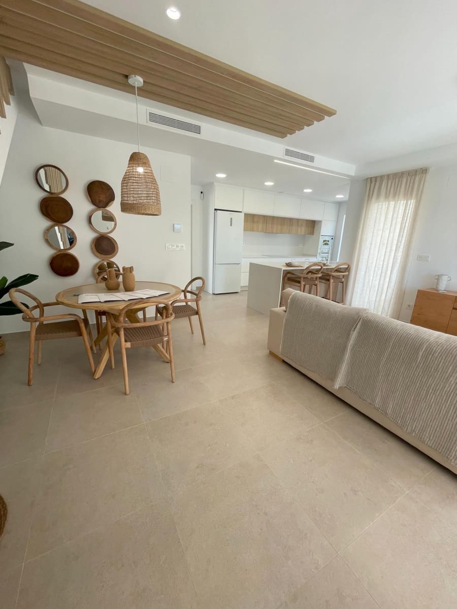 3 sovrum Villa till salu i Pilar de la Horadada med pool - 469 000 € (Ref: 8135776)