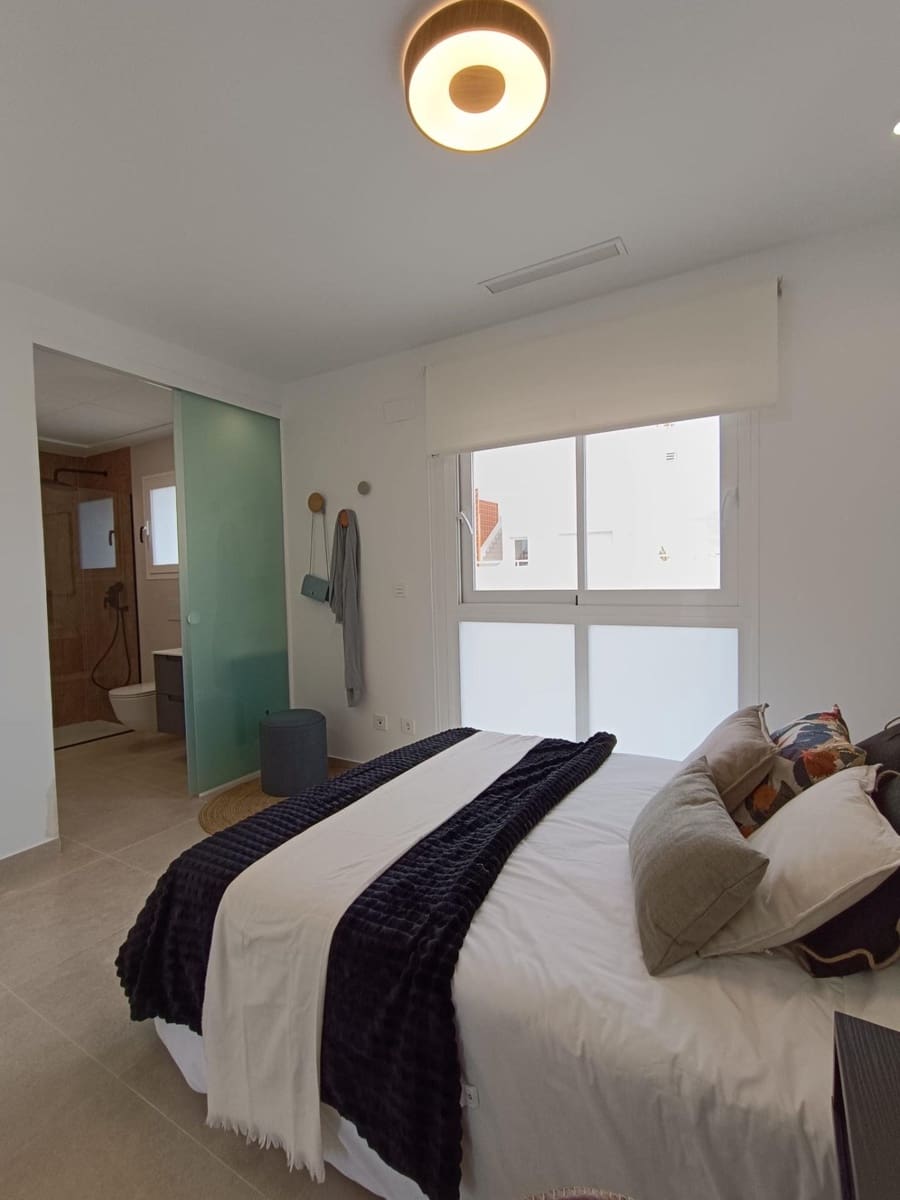 3 sovrum Villa till salu i Pilar de la Horadada med pool - 469 000 € (Ref: 8135776)