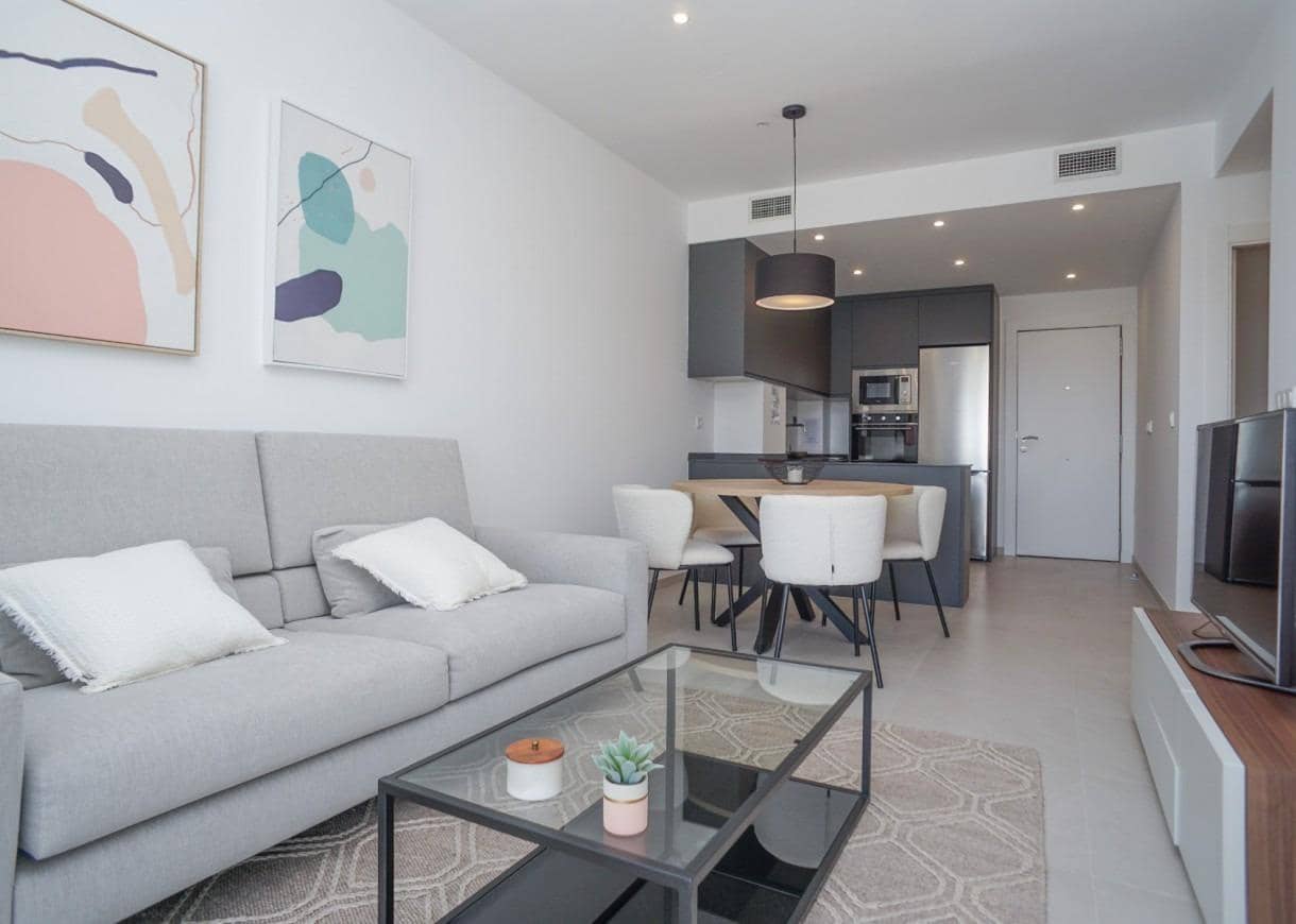 3 soverom Penthouse til salgs i Torrevieja med svømmebasseng - € 540 000 (Ref: 8251562)
