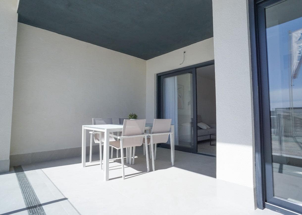 3 soverom Penthouse til salgs i Torrevieja med svømmebasseng - € 540 000 (Ref: 8251562)