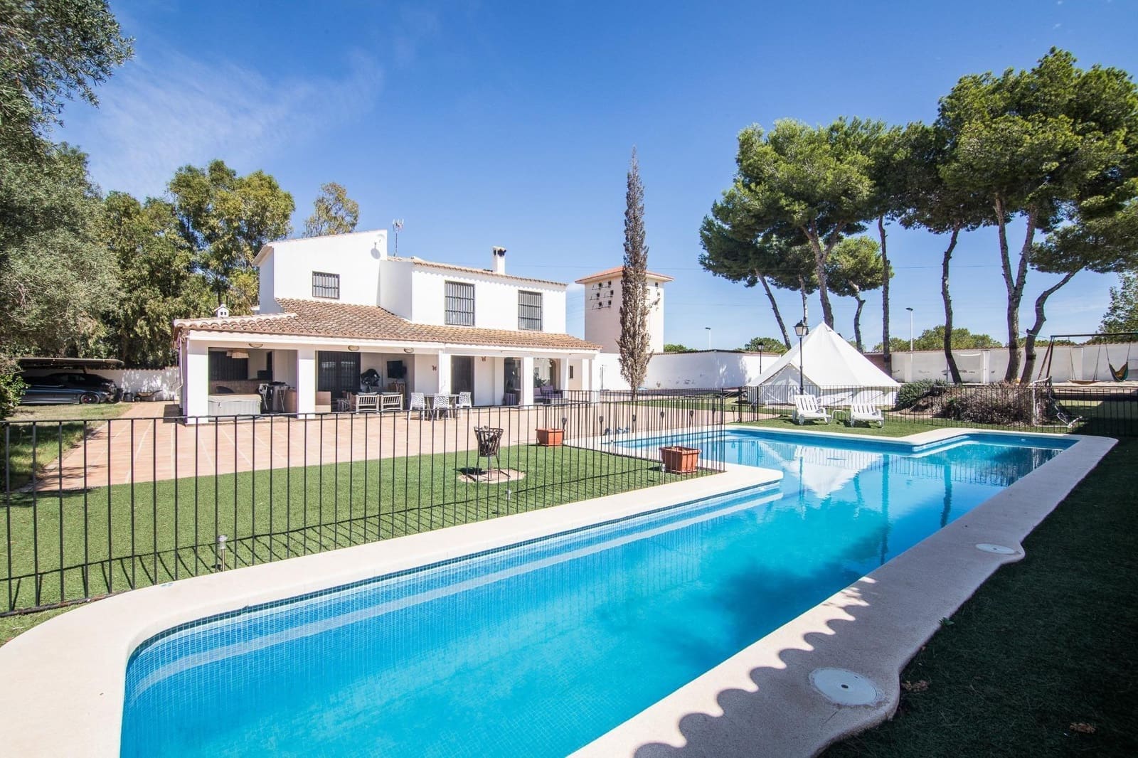 4 Zimmer Villa zu verkaufen in Santa Pola mit Pool Garage - 1.250.000 € (Ref: 8612579)