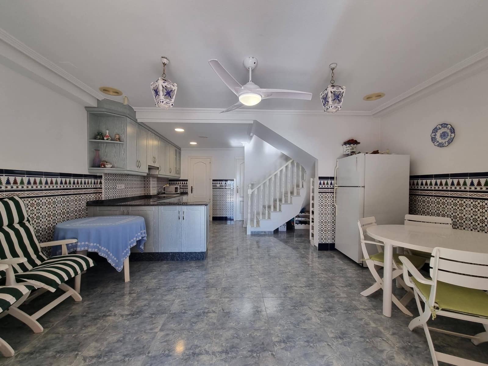 4 soveværelse Semi-Rækkehus til salg i Santa Pola - € 895.000 (Ref: 8612580)