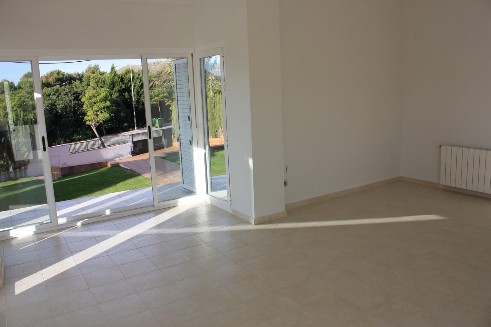 4 sovrum Villa till salu i Monforte del Cid med pool - 795 000 € (Ref: 8616929)