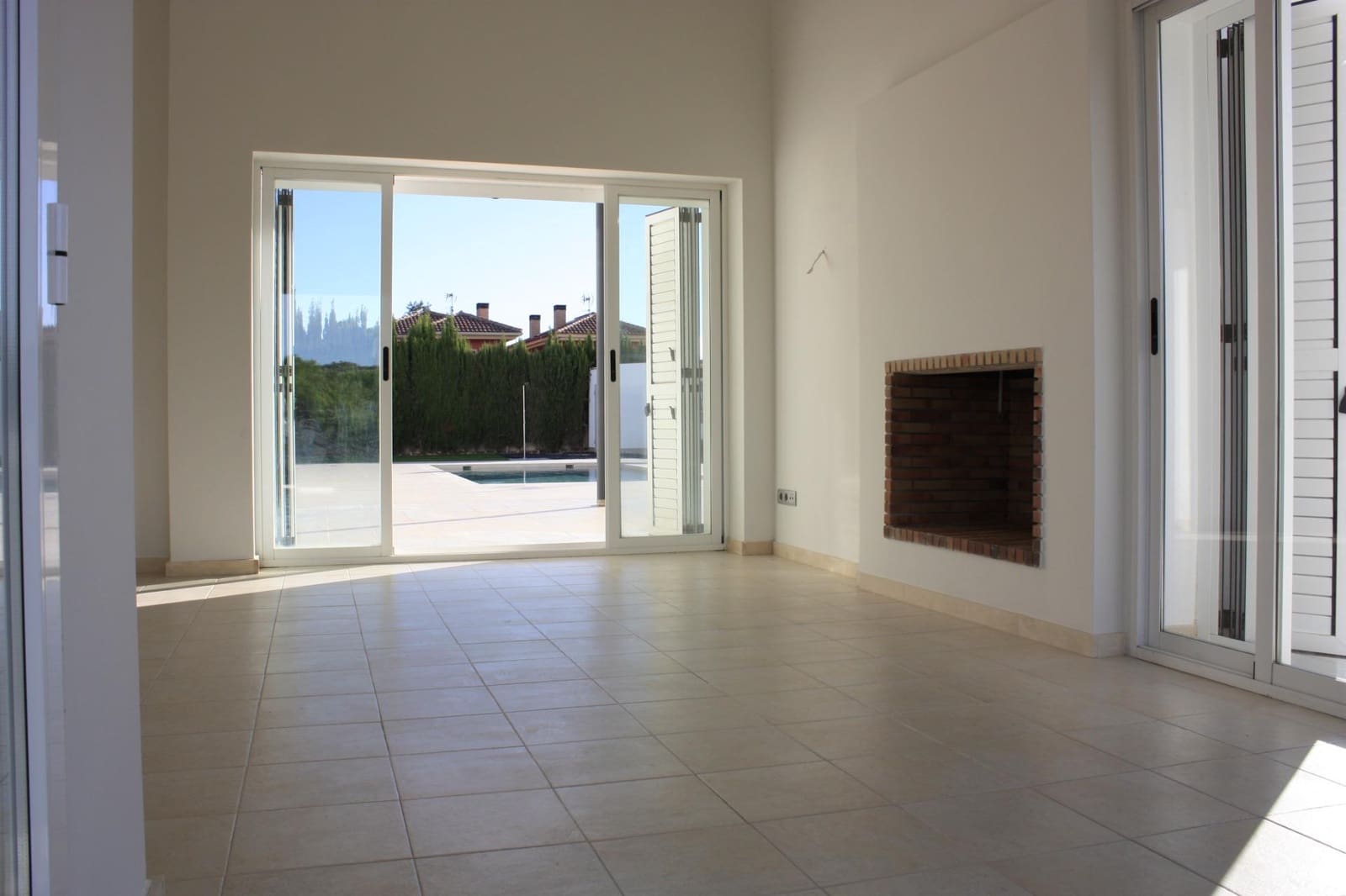 4 soveværelse Villa til salg i Monforte del Cid med swimmingpool - € 795.000 (Ref: 8616929)
