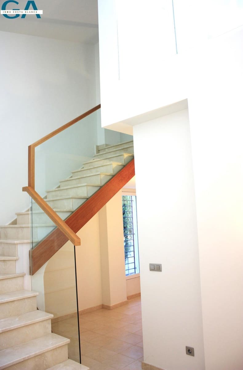 4 sypialnia Willa na sprzedaż w Monforte del Cid z basenem - 795 000 € (Ref: 8616929)