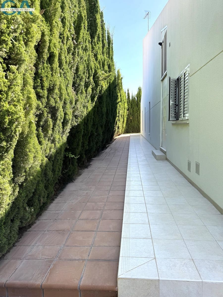 4 soverom Villa til salgs i Monforte del Cid med svømmebasseng - € 795 000 (Ref: 8616929)
