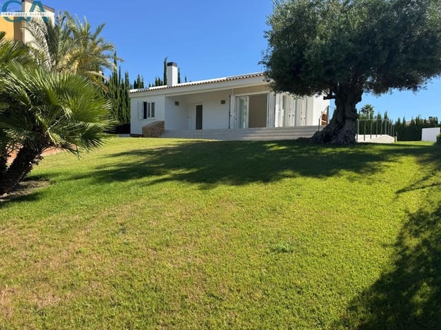 4 soveværelse Villa til salg i Monforte del Cid med swimmingpool - € 795.000 (Ref: 8616929)