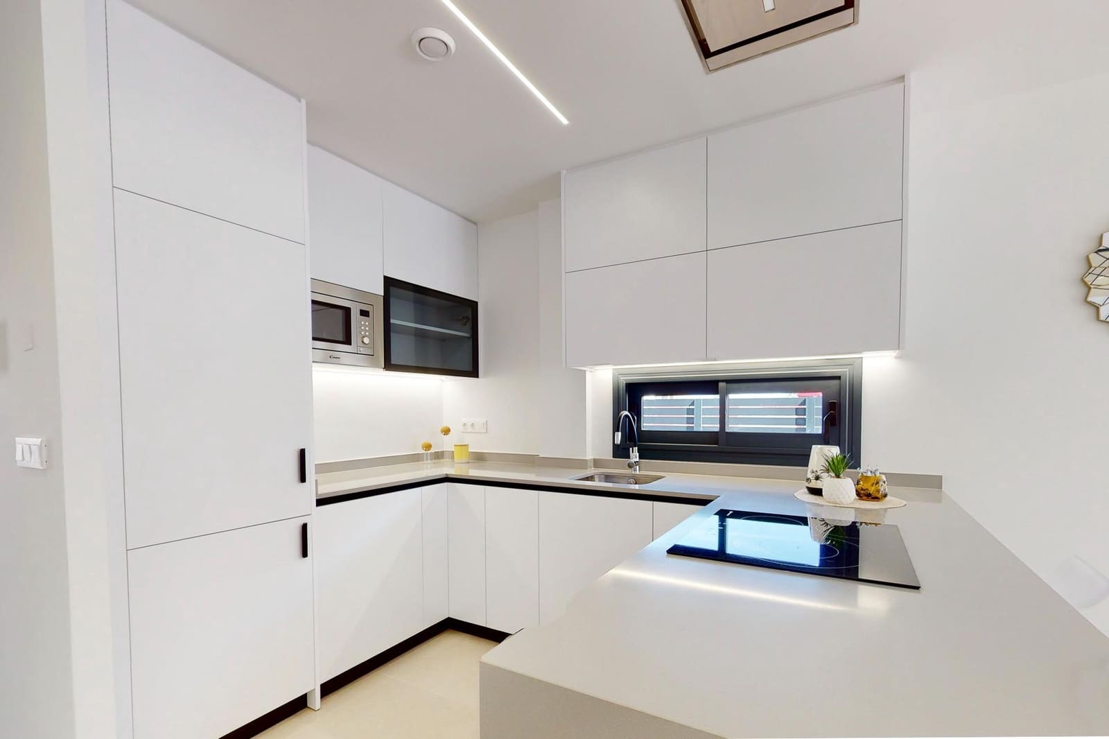 4 soveværelse Semi-Rækkehus til salg i Guardamar del Segura med swimmingpool - € 507.050 (Ref: 8668472)