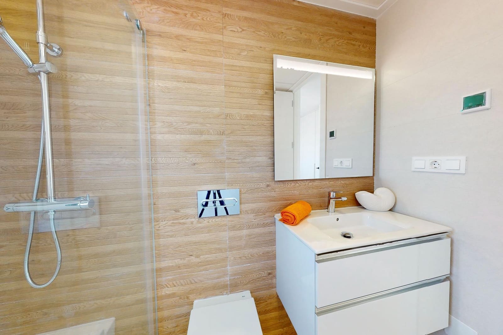 4 soveværelse Semi-Rækkehus til salg i Guardamar del Segura med swimmingpool - € 507.050 (Ref: 8668472)