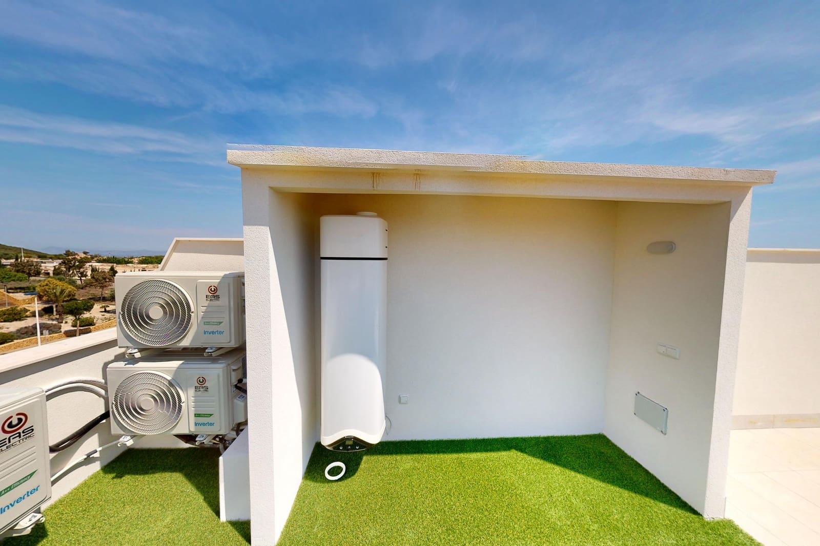 4 soveværelse Semi-Rækkehus til salg i Guardamar del Segura med swimmingpool - € 507.050 (Ref: 8668472)