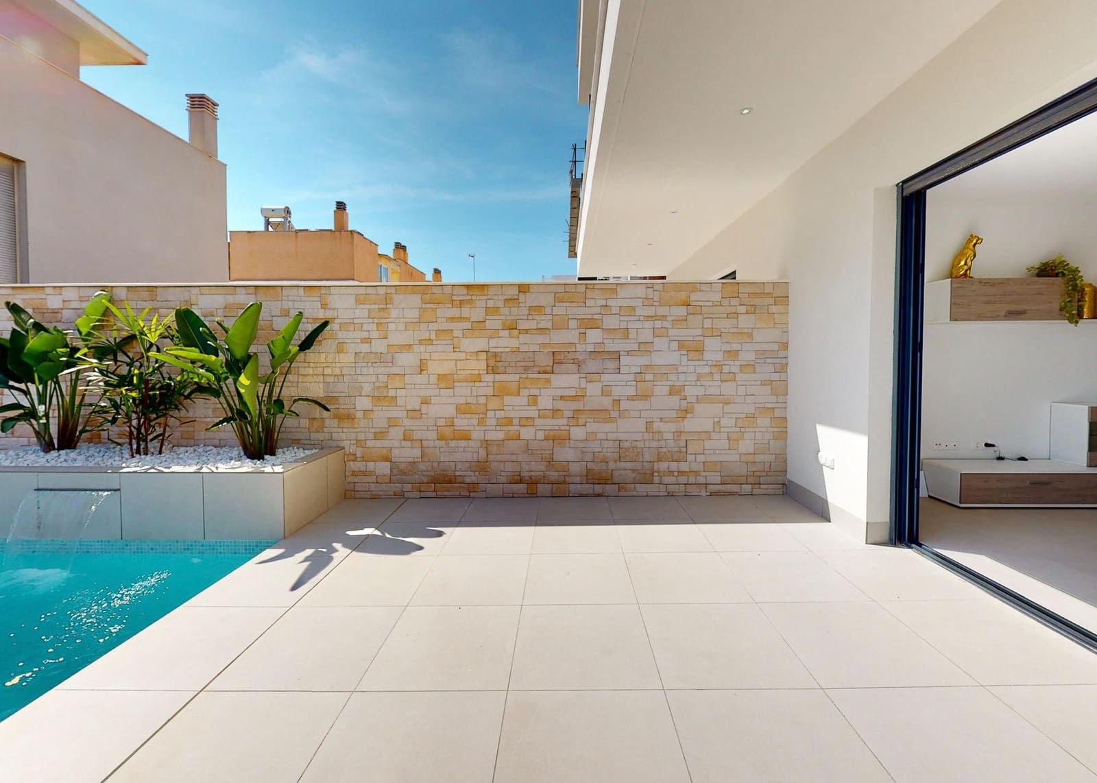 4 soveværelse Semi-Rækkehus til salg i Guardamar del Segura med swimmingpool - € 507.050 (Ref: 8668472)