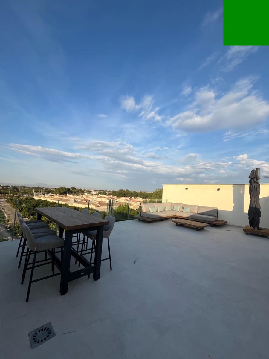 3 soveværelse Byhus til salg i Formentera del Segura med swimmingpool - € 399.000 (Ref: 8704847)