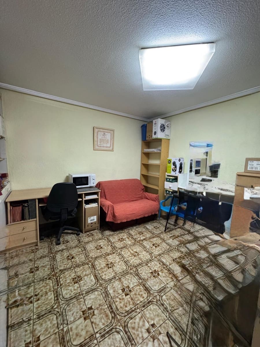 Erhverv til salg i Elche / Elx - € 57.000 (Ref: 8961559)