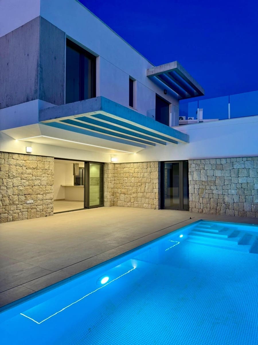 3 bedroom Villa for sale in Finestrat with pool garage - € 895,000 (Ref: 9085225)