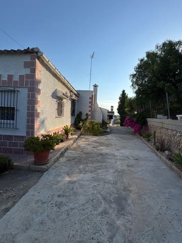 4 bedroom Villa for sale in Albatera with pool - € 385,000 (Ref: 9107128)