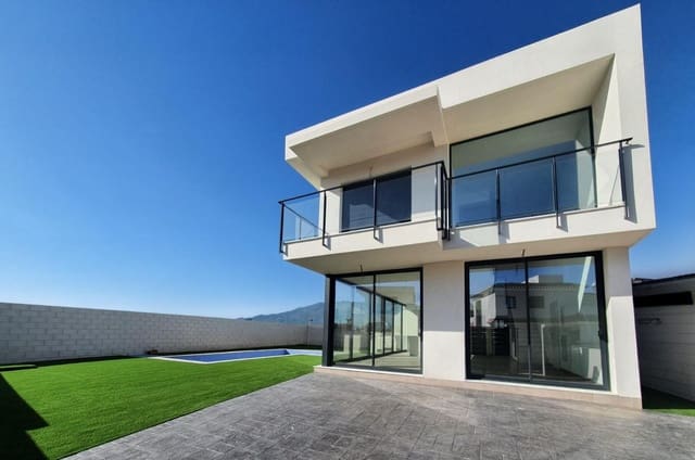 4 makuuhuone Huvila myytävänä paikassa Monte y Mar, Santa Pola mukana uima-altaan 
autotalli - 805 000 € (Ref: 9114075)