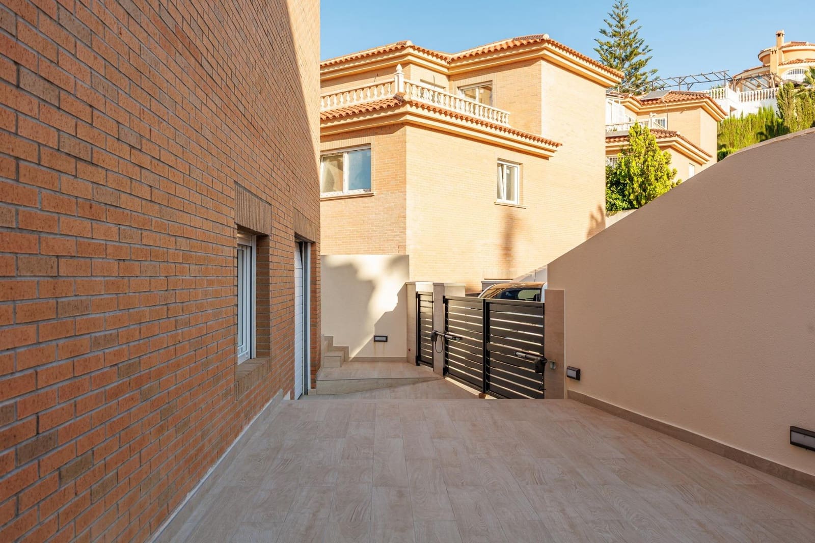 4 soverom Villa til salgs i Ciudad Quesada med svømmebasseng garasje - € 549 000 (Ref: 9255242)