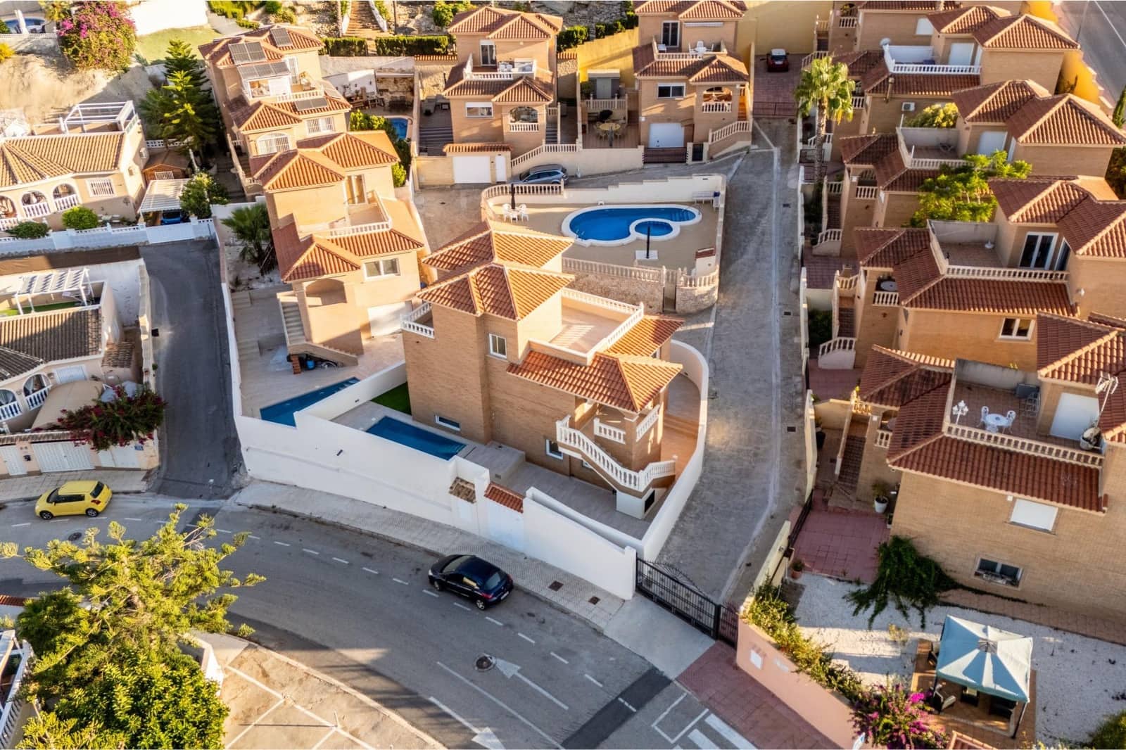 4 soverom Villa til salgs i Ciudad Quesada med svømmebasseng garasje - € 549 000 (Ref: 9255242)