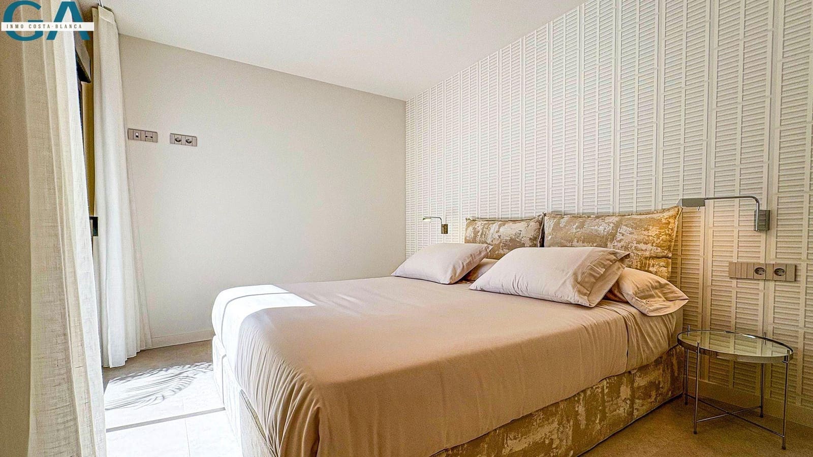 4 bedroom Villa for sale in Rojales with pool garage - € 798,750 (Ref: 9644980)