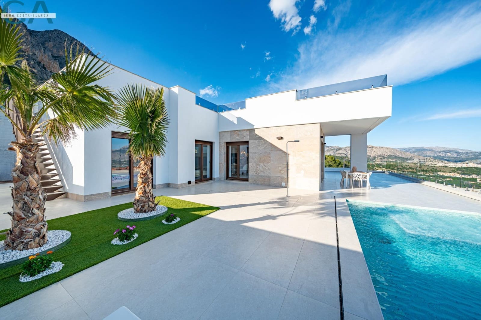 3 bedroom Villa for sale in Polop with pool - € 659,000 (Ref: 9783598)